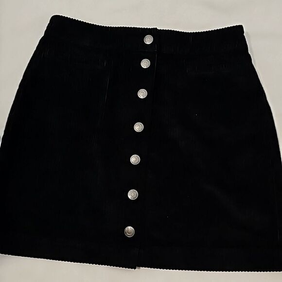 Wilfred Free black corduroy button front mini skirt size 6 - Picture 2 of 11